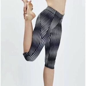 Ivy Park Kaleidostripe Printed Mid Rise Capri Leggings Monochrome Athleisure Lrg